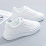 Baskets blanches chic confort léger